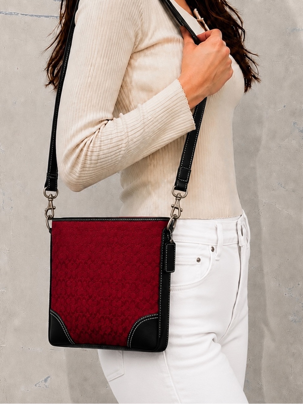 Vintage Coach Y2K Signature Crossbody Red Canvas Leather Bottom Logo Bag